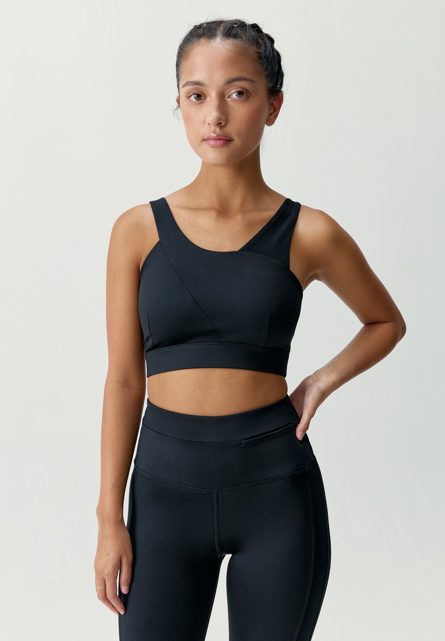 Бюстгальтер Born Living Yoga Medium support sports bra, Black
Бюстгальтер Born Living Yoga Medium support sports bra, Black