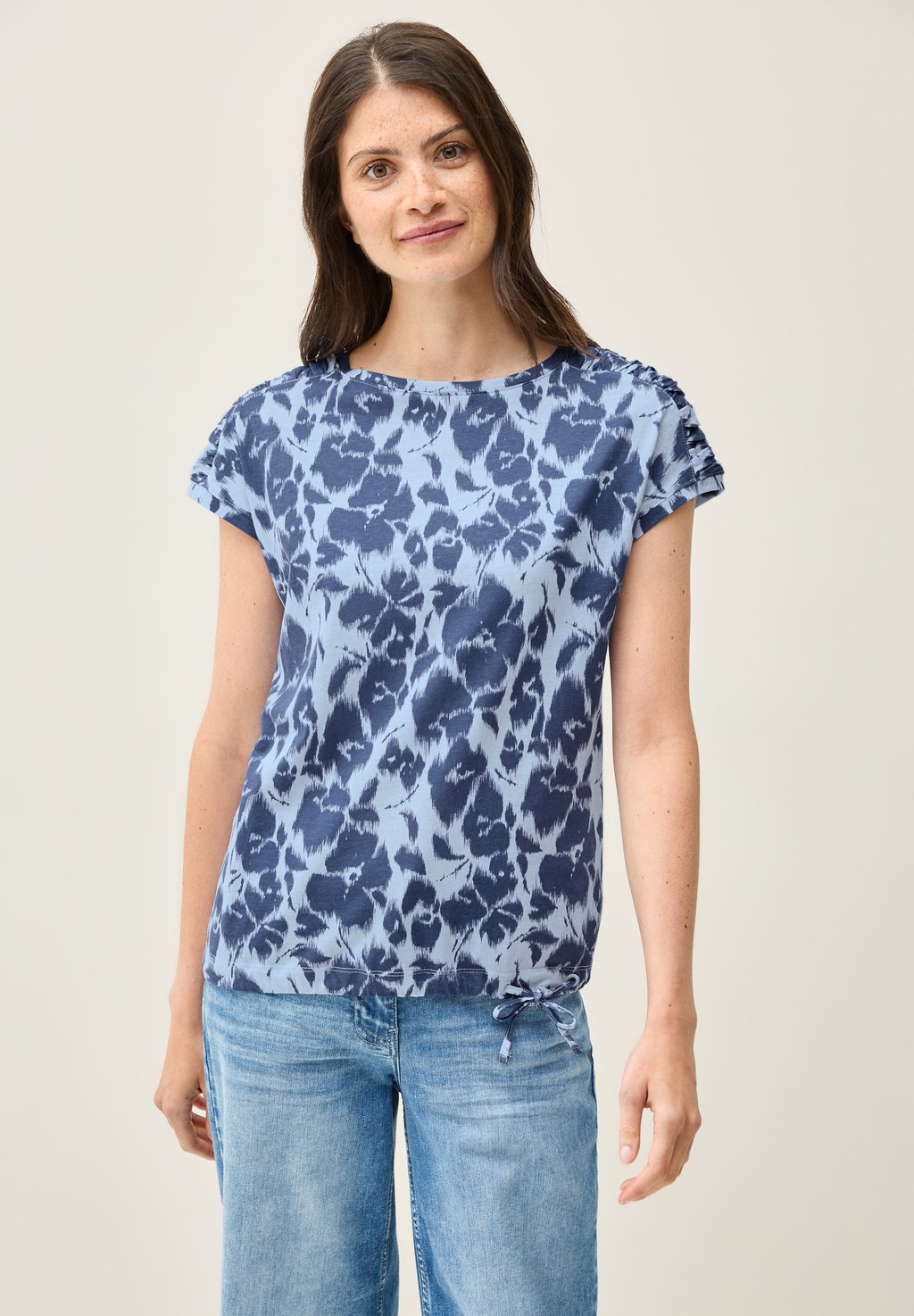 Футболка с принтом MIT RAFFUNG Cecil, синий
Футболка с принтом MIT RAFFUNG Cecil, синий