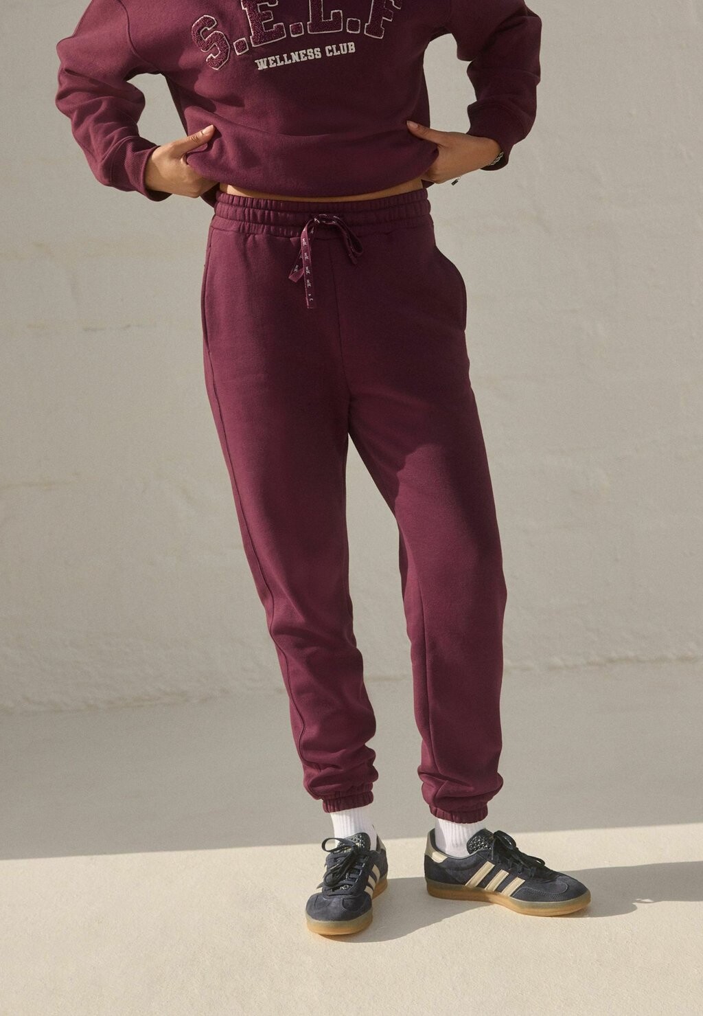 Спортивные брюки JOGGERS REGULAR FIT Self., красный
Спортивные брюки JOGGERS REGULAR FIT Self., красный