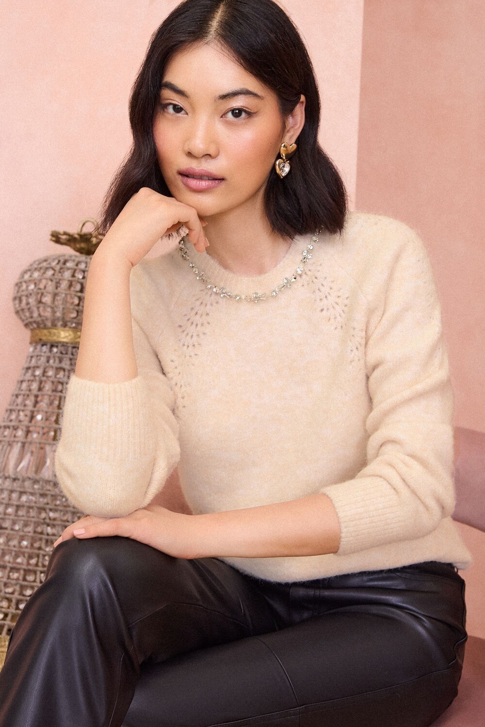 Уютный джемпер с круглым вырезом Love & Roses, коричневый
Уютный джемпер с круглым вырезом Love & Roses, коричневый