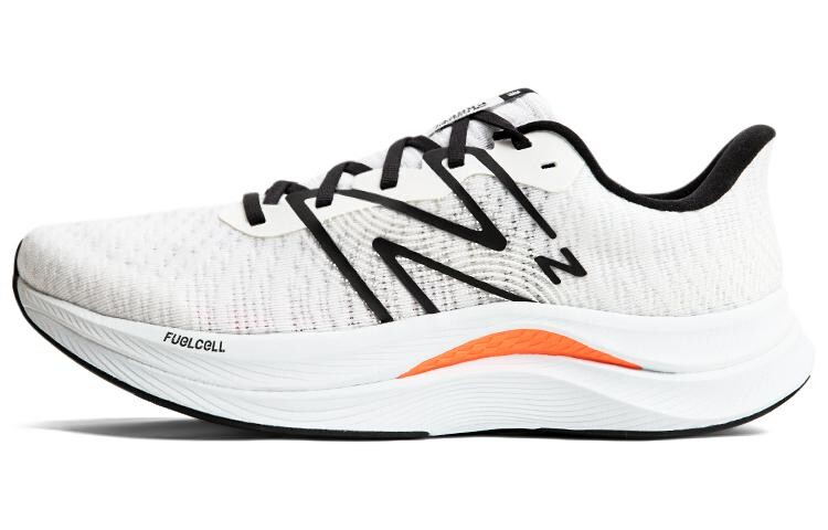 Кроссовки для бега New Balance NB FuelCell унисекс
Кроссовки для бега New Balance NB FuelCell унисекс