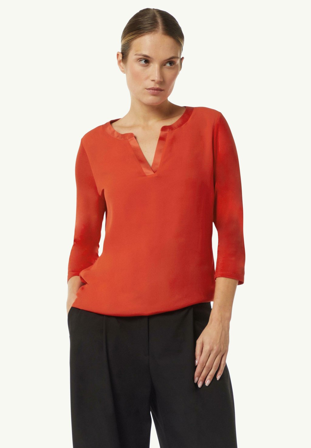 Топ с длинными рукавами IM MIT AUSSCHNITT comma, светло-красный
Топ с длинными рукавами IM MIT AUSSCHNITT comma, светло-красный