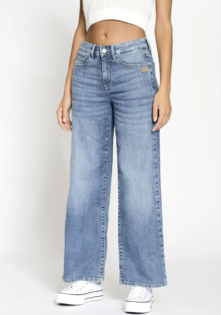 Широкие джинсы GANG "94CARLOTTA", цвет Summer Wash
Широкие джинсы GANG "94CARLOTTA", цвет Summer Wash