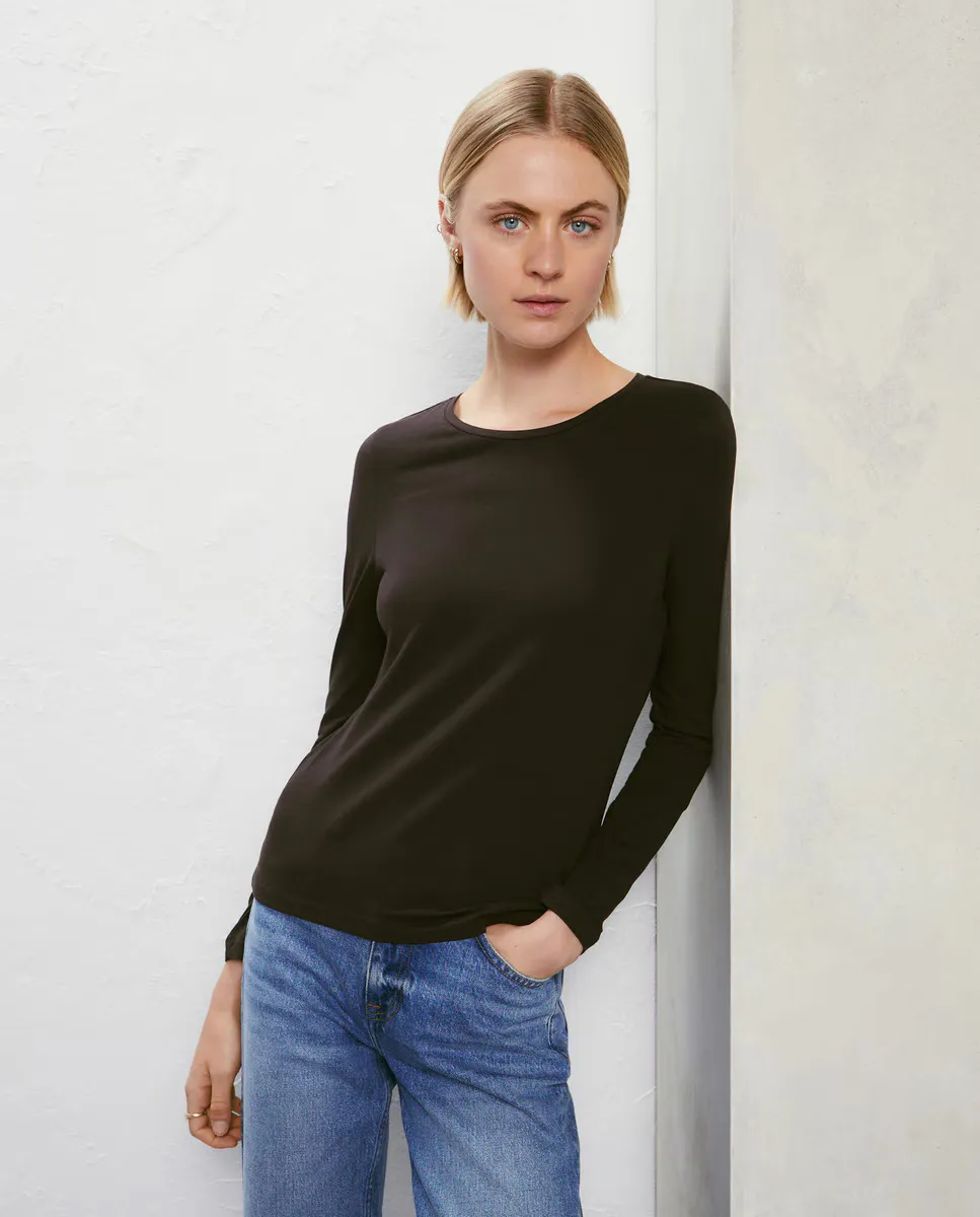 Женская базовая футболка с длинными рукавами и круглым вырезом Easy Wear, темно-коричневый 
Женская базовая футболка с длинными рукавами и круглым вырезом Easy Wear, темно-коричневый