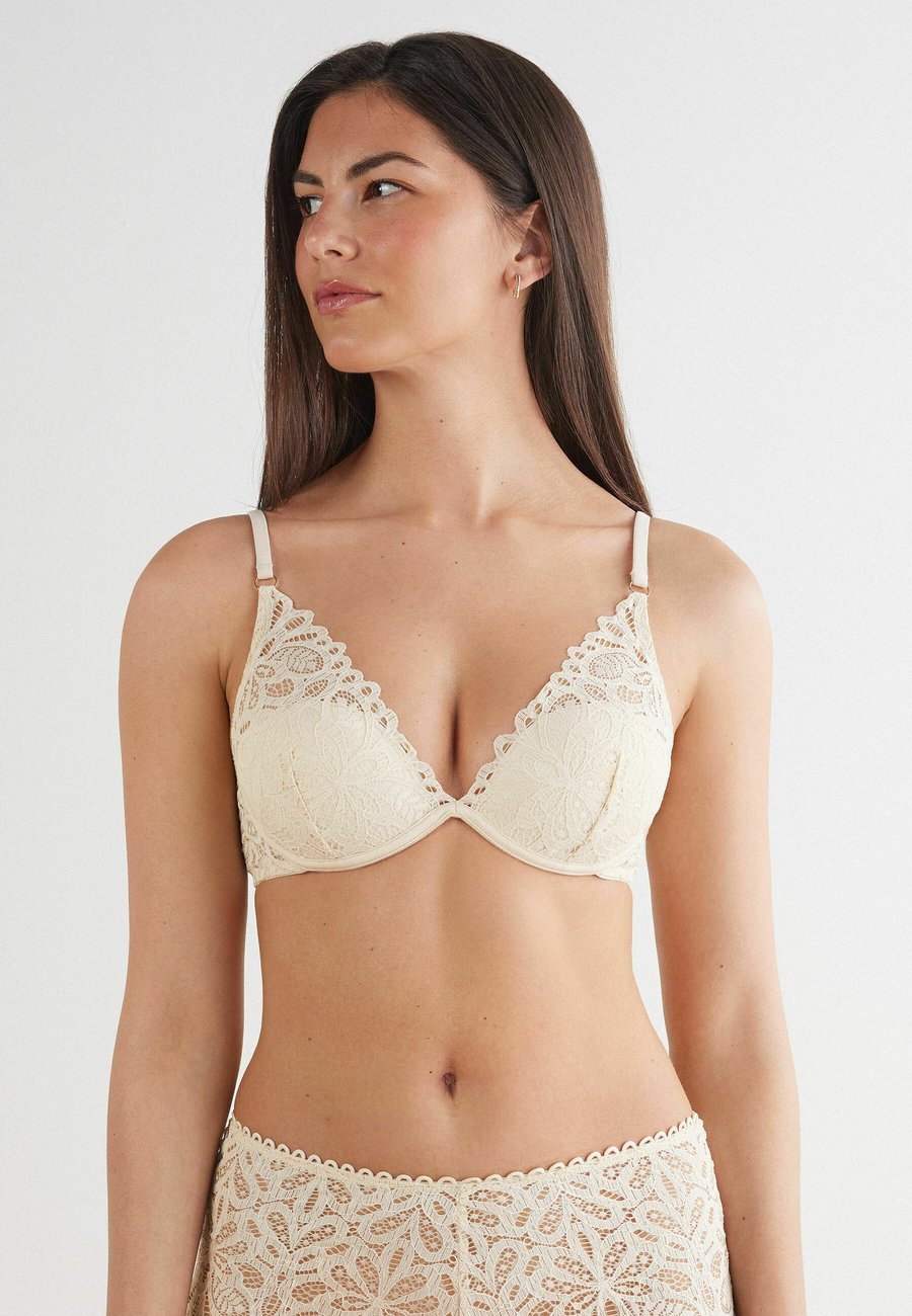 Бюстгальтер Intimissimi ELENA ITALIAN RIVIERA, Ivory/Off-White
Бюстгальтер Intimissimi ELENA ITALIAN RIVIERA, Ivory/Off-White