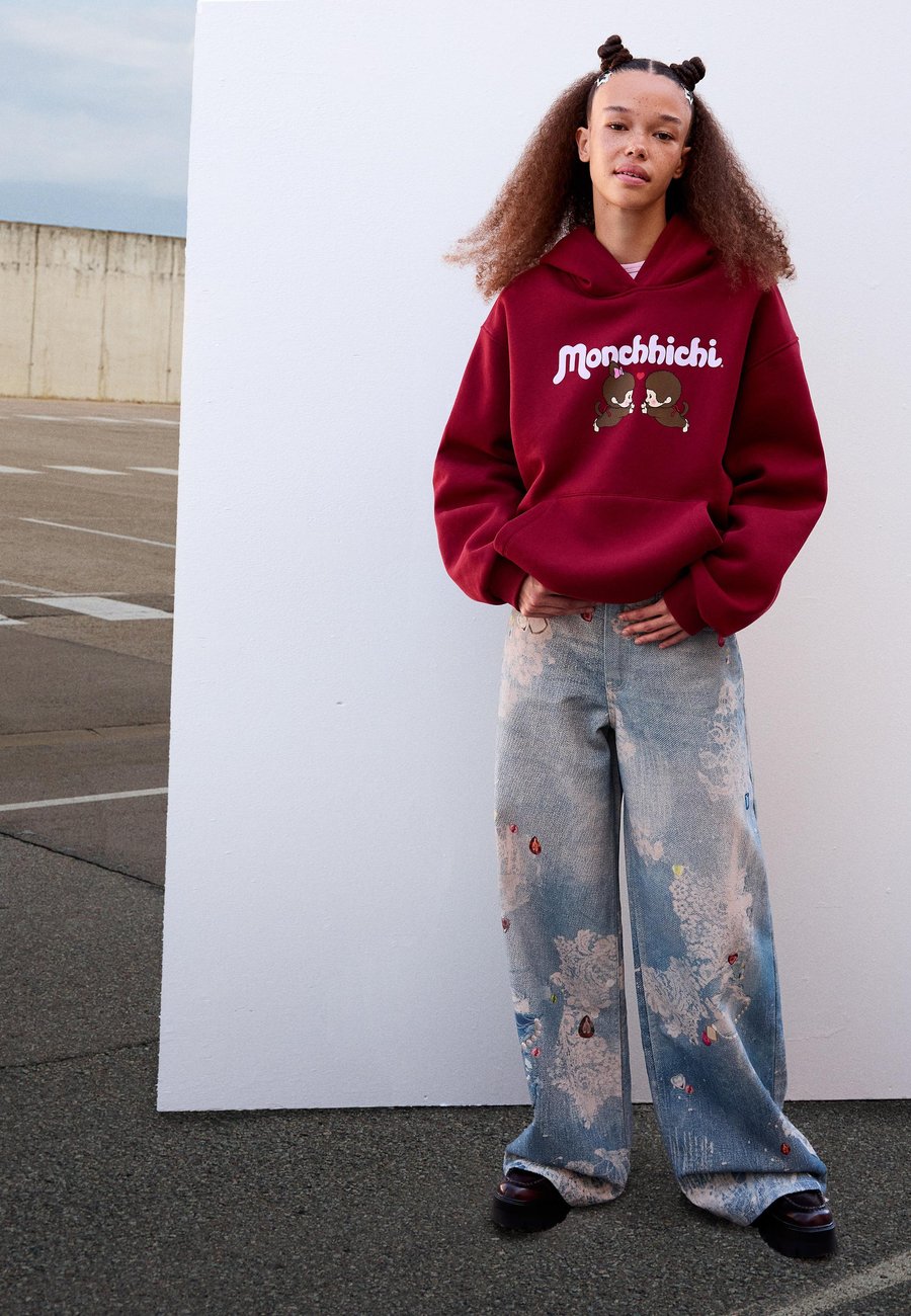 Худи Bershka Hoodie, Red
Худи Bershka Hoodie, Red