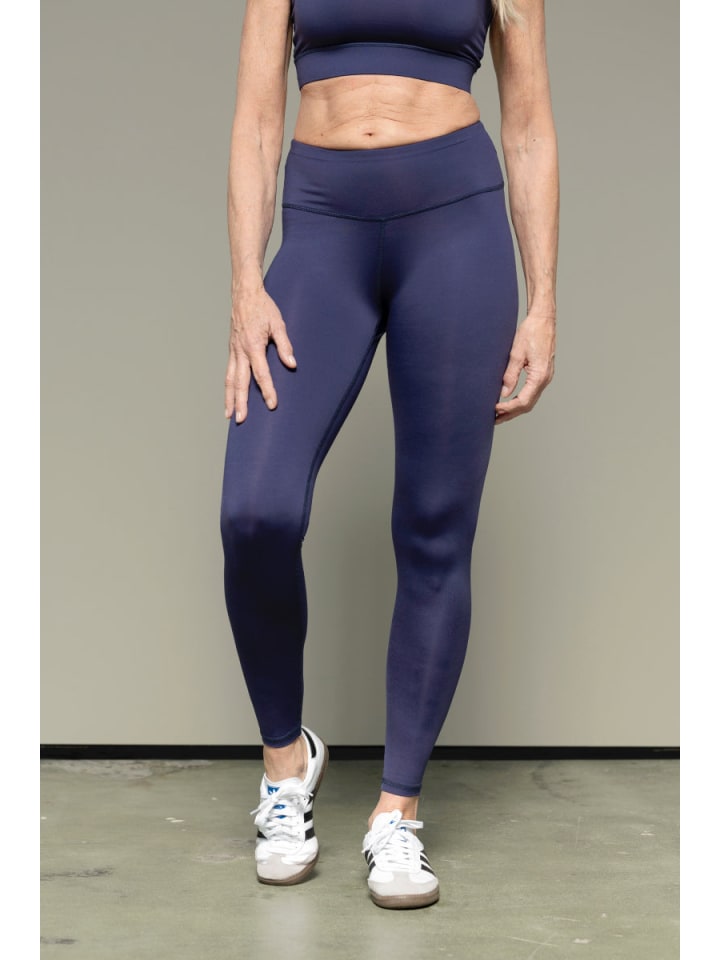 Леггинсы темно-синего цвета Hey Honey
Леггинсы темно-синего цвета Hey Honey