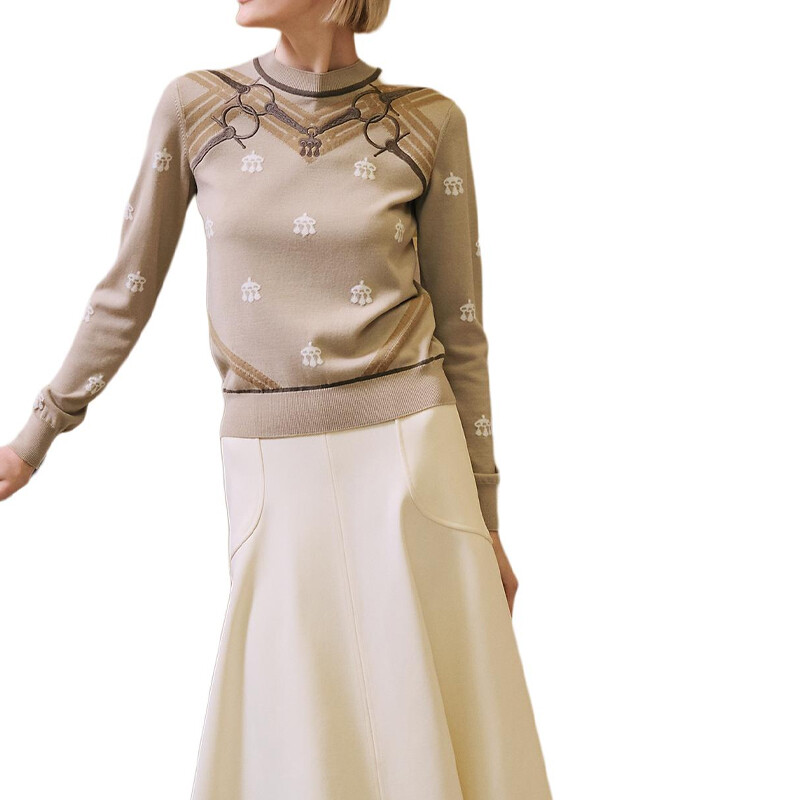 Свитер женский Hermes, бежевый / белый / коричневый
Свитер женский Hermes, бежевый / белый / коричневый