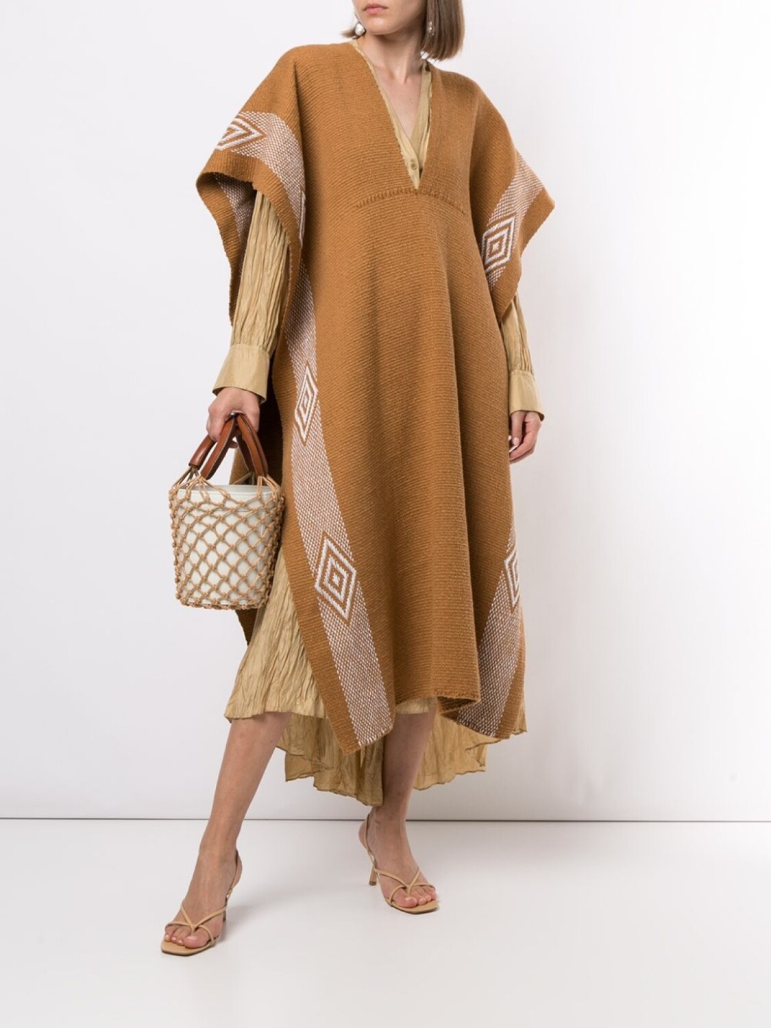 VOZ пончо с узором, коричневый
VOZ пончо с узором, коричневый