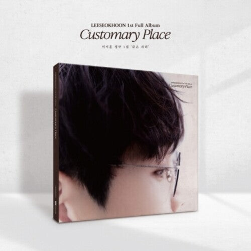 CD диск Lee Seokhoon: Customary Place (incl. 88pg Photobook, Photocard, 3-Cut Photocard + Sticker)
CD диск Lee Seokhoon: Customary Place (incl. 88pg Photobook, Photocard, 3-Cut Photocard + Sticker)