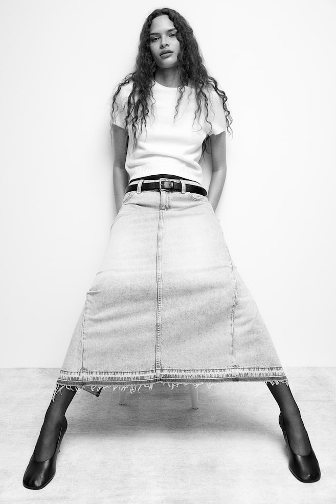 Футболка из тонкого трикотажа H&M, бежевый
Футболка из тонкого трикотажа H&M, бежевый