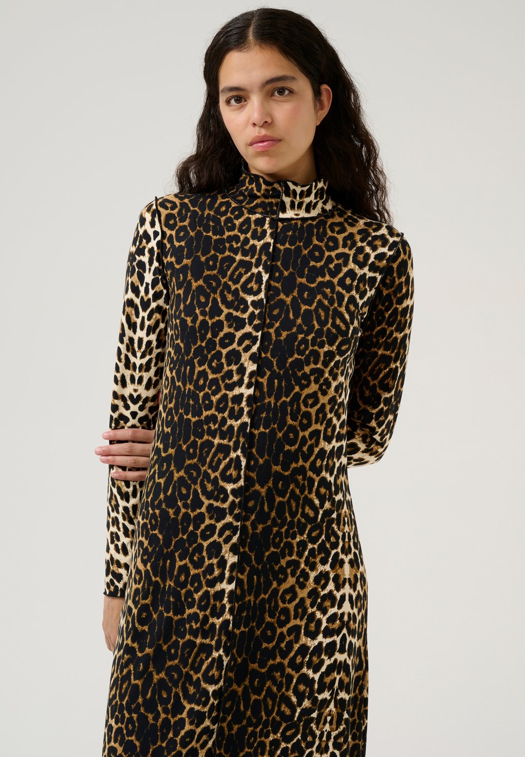 Платье макси Karen by Simonsen, коричневый
Платье макси Karen by Simonsen, коричневый