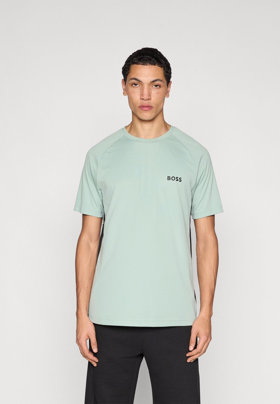 Футболка BOSS SPIN, Open Green/Green, Зеленый, Футболка BOSS SPIN, Open Green/Green
Футболка BOSS SPIN, Open Green/Green, Зеленый, Футболка BOSS SPIN, Open Green/Green