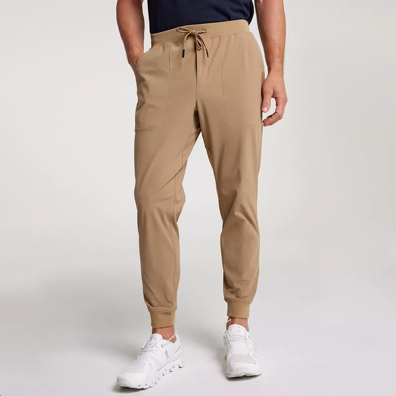 Мужские спортивные штаны VRST Limitless Athletic Fit — новая модель для дополнительного комфорта, цвет Warm Stone
Мужские спортивные штаны VRST Limitless Athletic Fit — новая модель для дополнительного комфорта, цвет Warm Stone