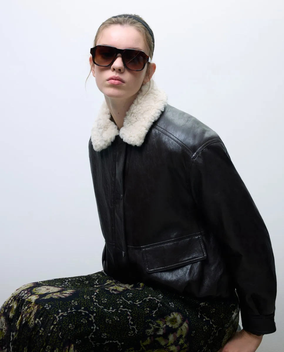 Женская авиационная куртка с контрастными вставками на волосах Tintoretto, коричневый
Женская авиационная куртка с контрастными вставками на волосах Tintoretto, коричневый