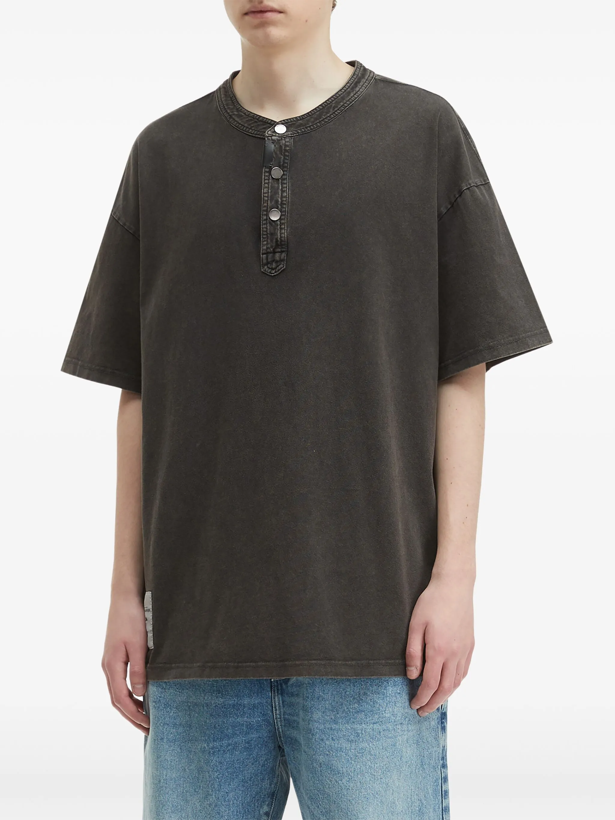 Футболка оверсайз с пуговицами Musium Div., серый
Футболка оверсайз с пуговицами Musium Div., серый