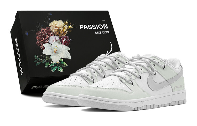 Кроссовки Nike Dunk Skateboarding Shoes Women's Low-top Green, светло-серый
Кроссовки Nike Dunk Skateboarding Shoes Women's Low-top Green, светло-серый