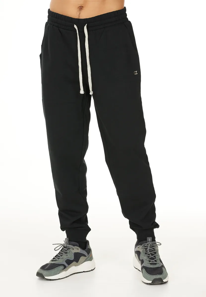 Спортивные брюки CRUZ "Regent" в крапчатый дизайн, черный
Спортивные брюки CRUZ "Regent" в крапчатый дизайн, черный