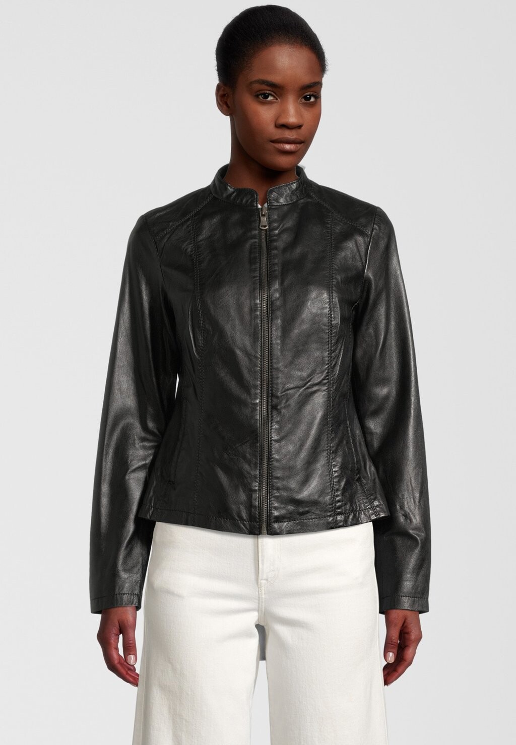 Кожаная куртка 7eleven, черный
Кожаная куртка 7eleven, черный