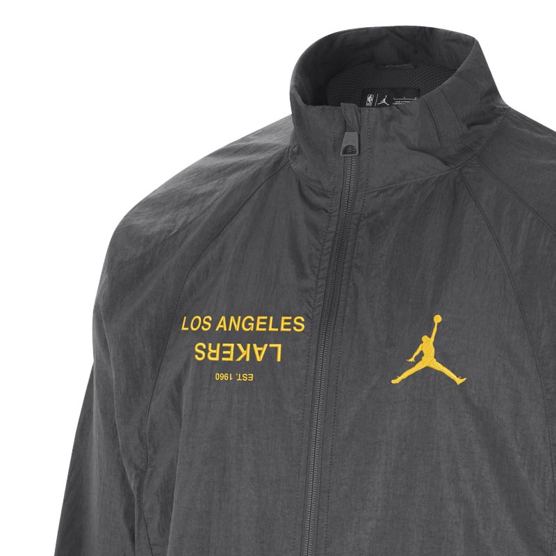 Футболка NBA Courtside Statement Edition Куртка Пальто Мужская Средняя Серый/Дымчато-фиолетовый Jordan
Футболка NBA Courtside Statement Edition Куртка Пальто Мужская Средняя Серый/Дымчато-фиолетовый Jordan