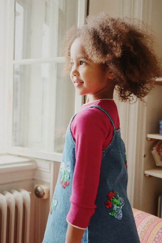 Детское хлопковое платье MAGOT SEQUIN STRAP DRESS GOTS Konges Sløjd, темно-синий
Детское хлопковое платье MAGOT SEQUIN STRAP DRESS GOTS Konges Sløjd, темно-синий