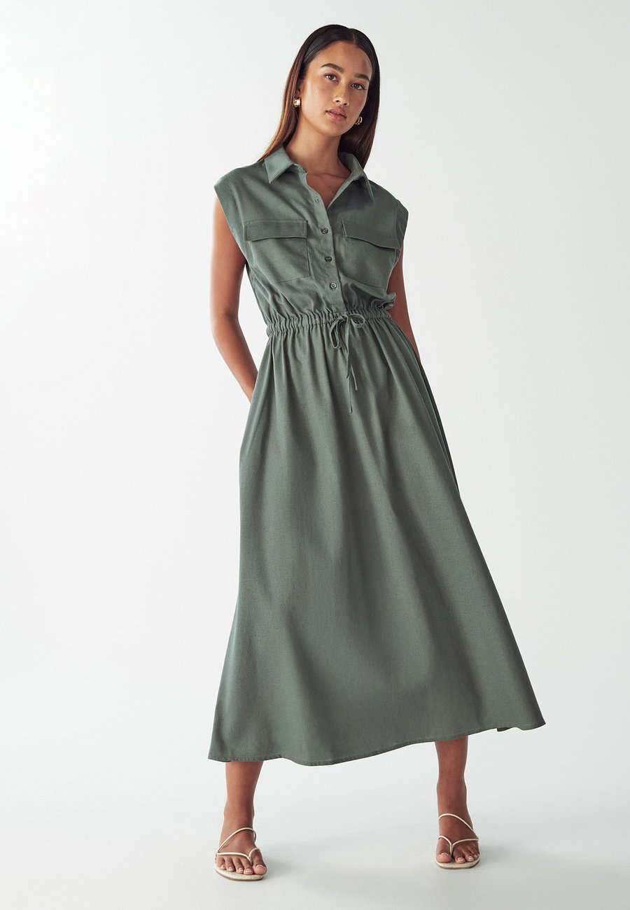 Платье WILLA SEZ MIDI, Olive Green/Green
Платье WILLA SEZ MIDI, Olive Green/Green