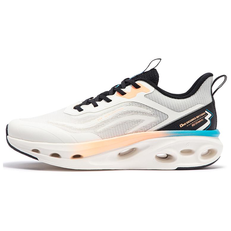 Скользоустойчивые повседневные кроссовки для бессистемного бега мужские бело-черные 361° Feather White/Obsidian Black
Скользоустойчивые повседневные кроссовки для бессистемного бега мужские бело-черные 361° Feather White/Obsidian Black