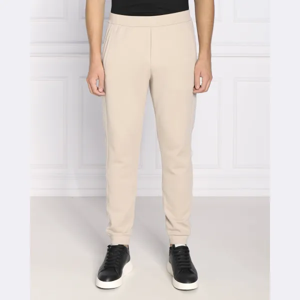 Спортивные брюки стандартного кроя Emporio Armani, бежевый
Спортивные брюки стандартного кроя Emporio Armani, бежевый