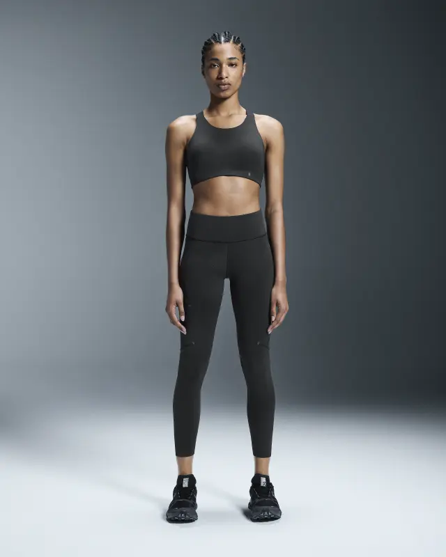 Бюстгальтер On-Running, черный
Бюстгальтер On-Running, черный