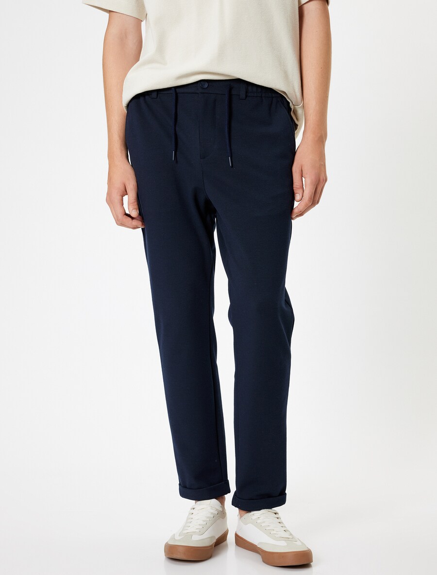 Брюки зауженного кроя Koton, темно-синий
Брюки зауженного кроя Koton, темно-синий