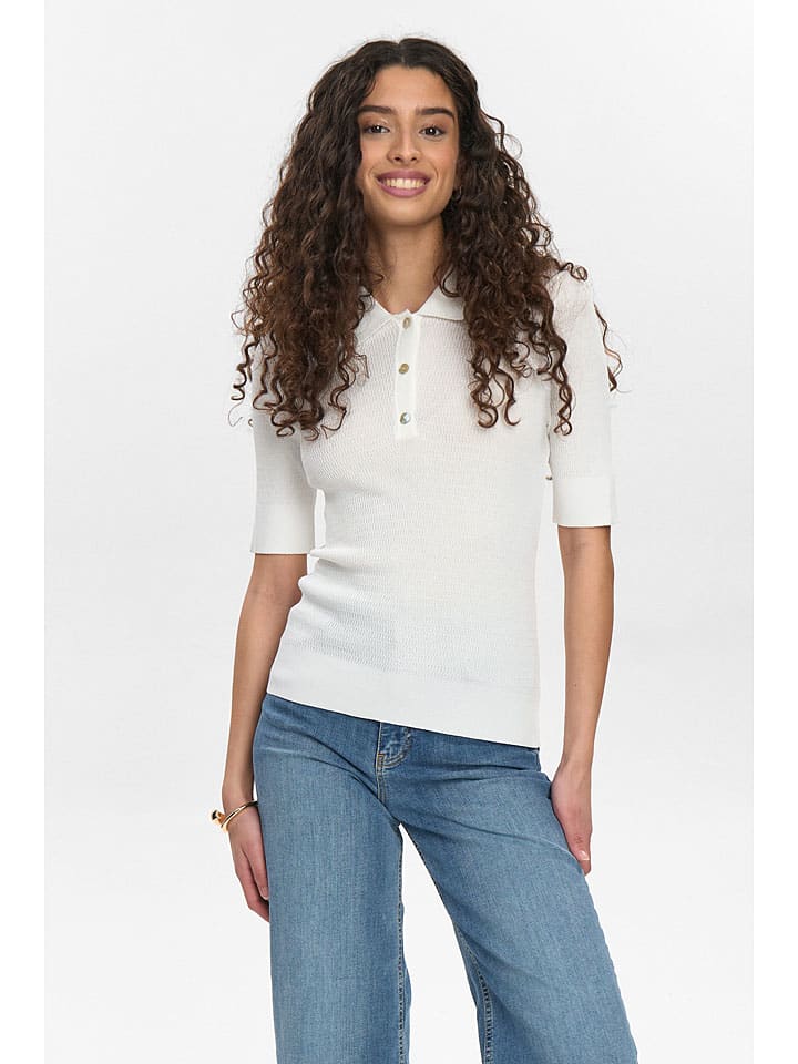 NÜMPH Рубашка-поло "Nucilia" белого цвета
NÜMPH Рубашка-поло "Nucilia" белого цвета