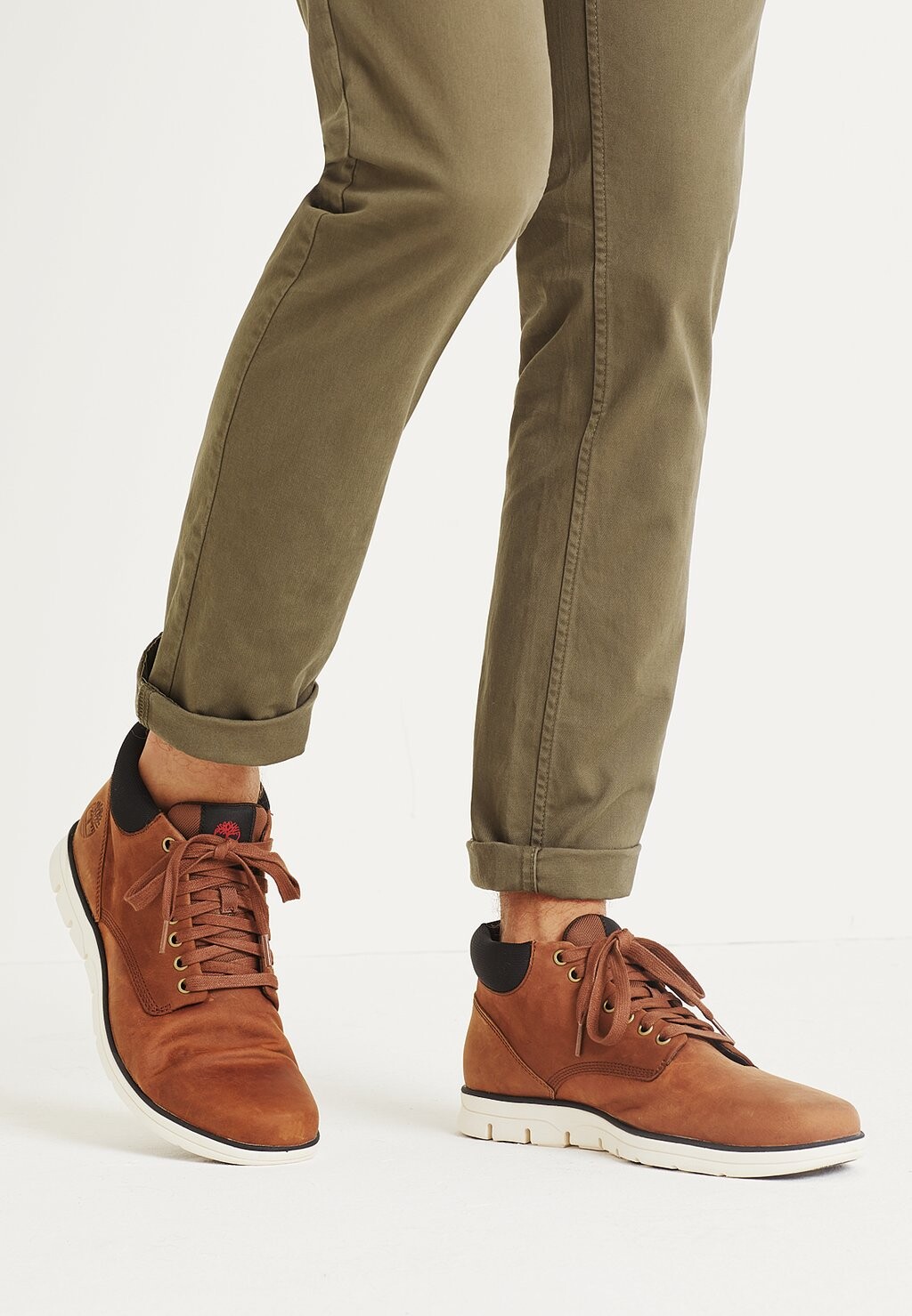 Спортивные туфли на шнуровке Bradstreet Chukka Timberland, цвет cognac
Спортивные туфли на шнуровке Bradstreet Chukka Timberland, цвет cognac