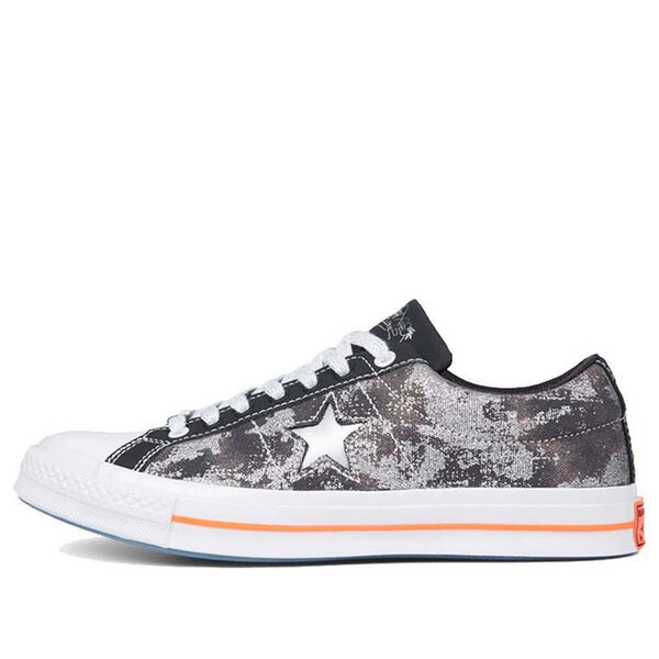 Кроссовки sad boys x one star ox Converse, черный
Кроссовки sad boys x one star ox Converse, черный