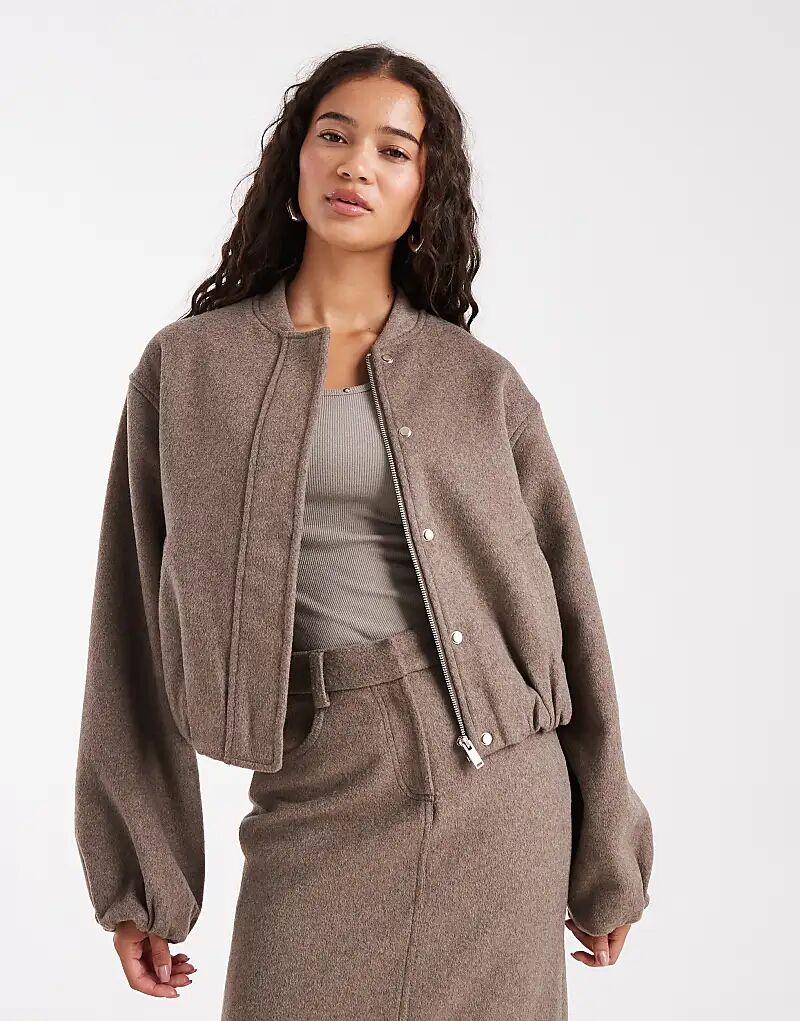 Мягкая куртка-бомбер из шерстяной смеси 4th & Reckless, приталенная, без воротника, с рукавами-фонариками, цвета мокко
Мягкая куртка-бомбер из шерстяной смеси 4th & Reckless, приталенная, без воротника, с рукавами-фонариками, цвета мокко