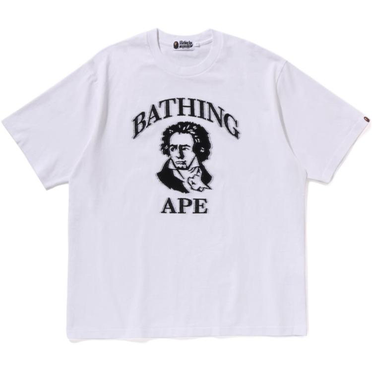 Футболка с вышитым логотипом A BATHING APE, белый
Футболка с вышитым логотипом A BATHING APE, белый