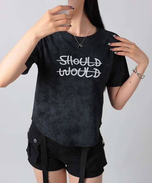 Футболка, винтажный стиль, короткий рукав, вышивка NANAHACHI, черный
Футболка, винтажный стиль, короткий рукав, вышивка NANAHACHI, черный