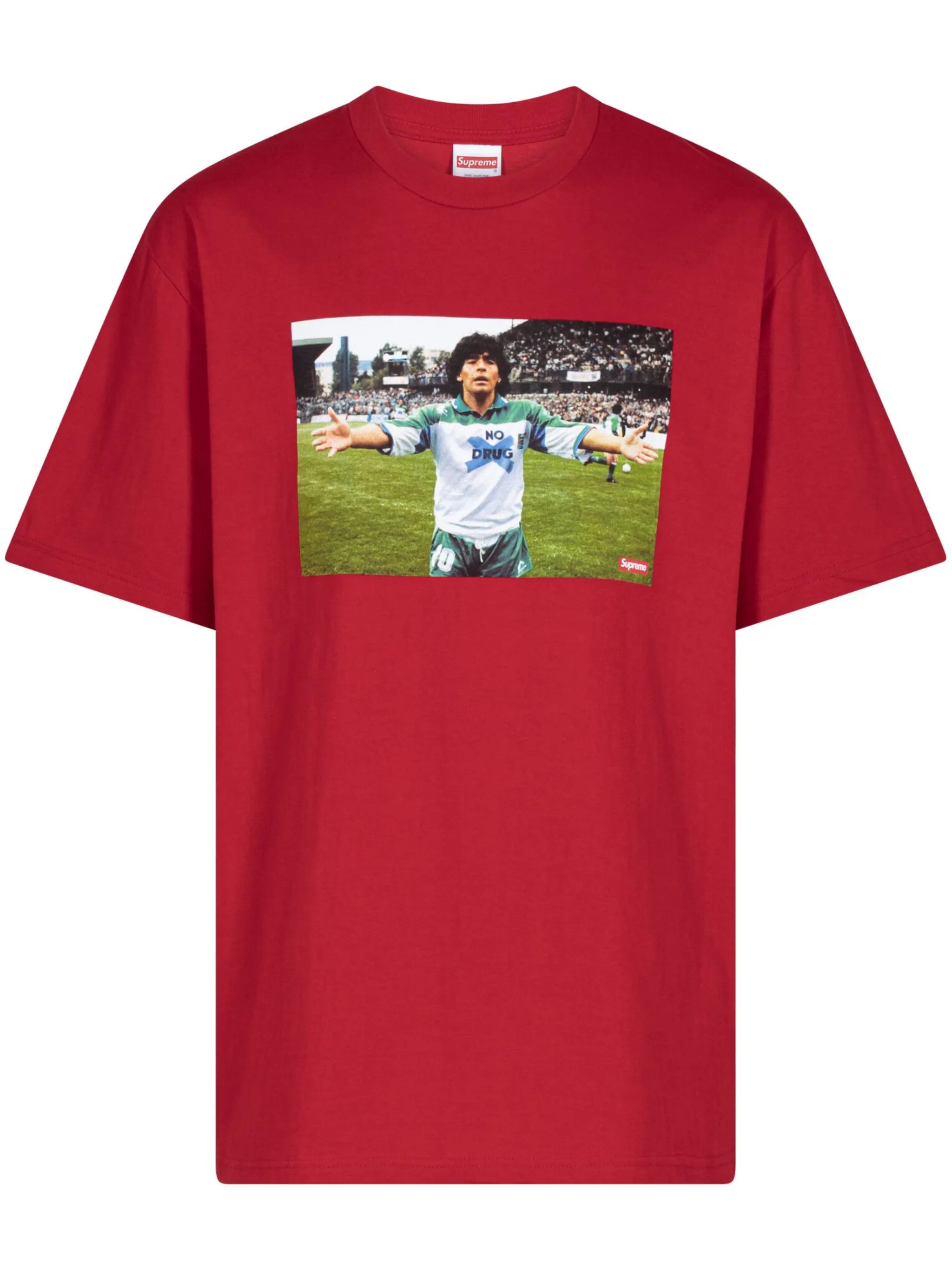 Футболка Maradona с фотопринтом Supreme, красный
Футболка Maradona с фотопринтом Supreme, красный