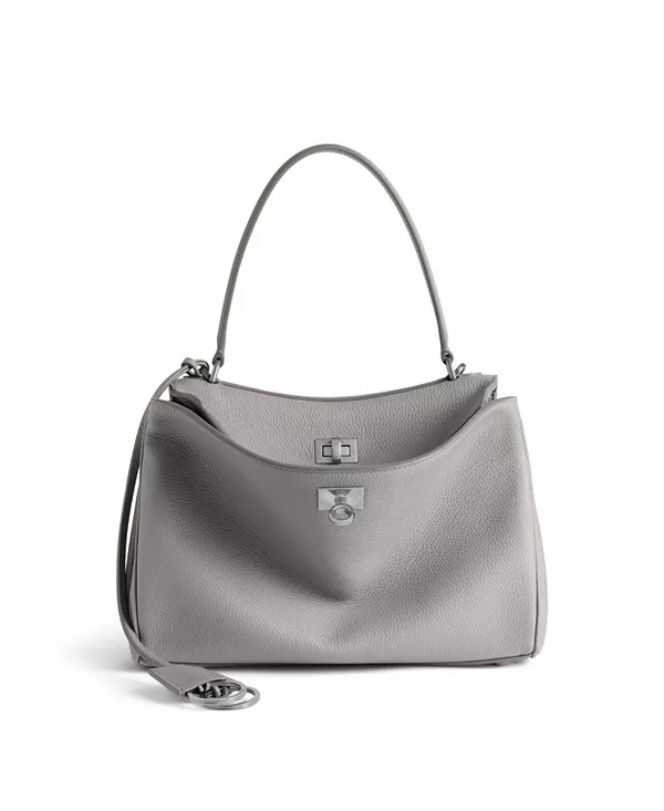 Сумка Rodeo из мелкозернистой телячьей кожи. Balenciaga, серебряный
Сумка Rodeo из мелкозернистой телячьей кожи. Balenciaga, серебряный