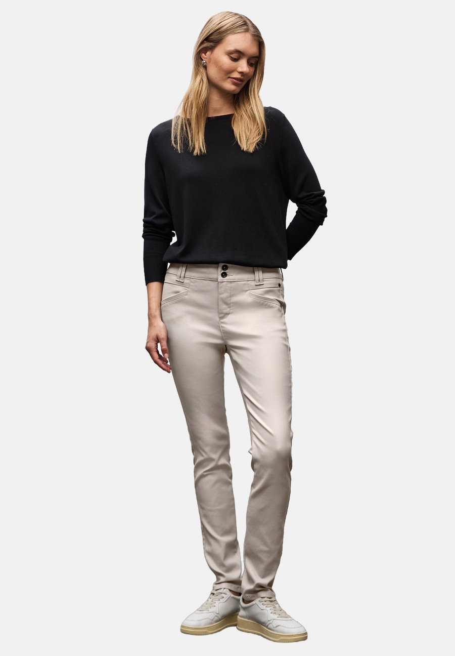 Брюки Street One SLIM FIT COATED, Beige/Sand
Брюки Street One SLIM FIT COATED, Beige/Sand