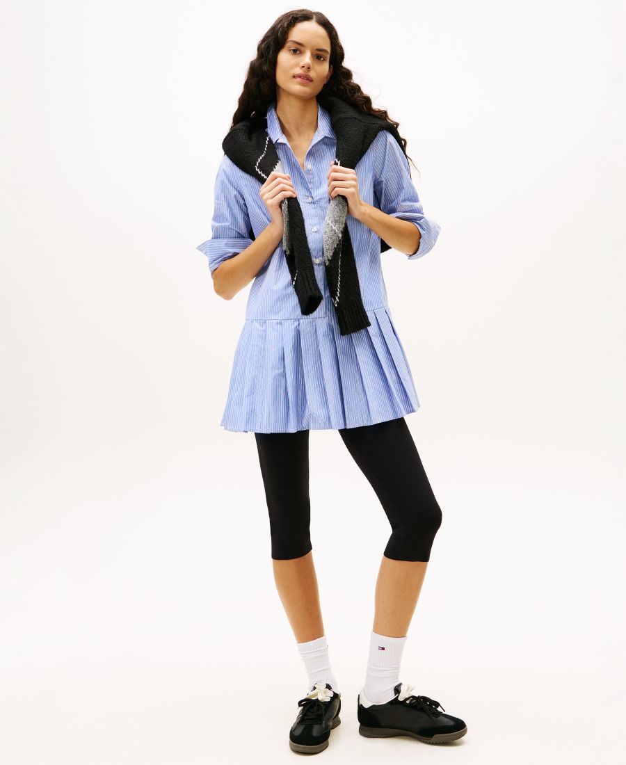 Женское плиссированное платье-рубашка с блестящим воротником Tommy Jeans, Light Blue
Женское плиссированное платье-рубашка с блестящим воротником Tommy Jeans, Light Blue