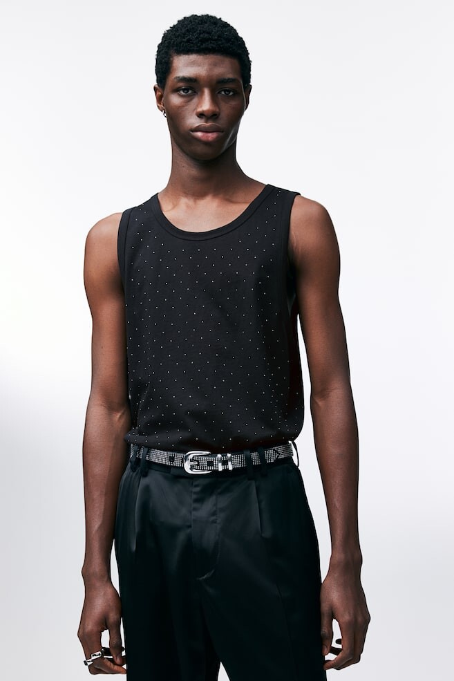 Майка стандартной посадки с декором из страз H&M, черный
Майка стандартной посадки с декором из страз H&M, черный