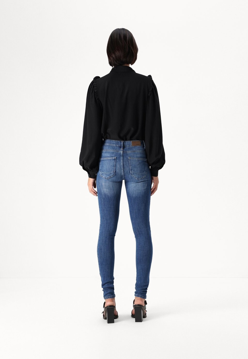 Джинсы облегающие ONLPOWER ONLY Tall, темно-синий деним
Джинсы облегающие ONLPOWER ONLY Tall, темно-синий деним