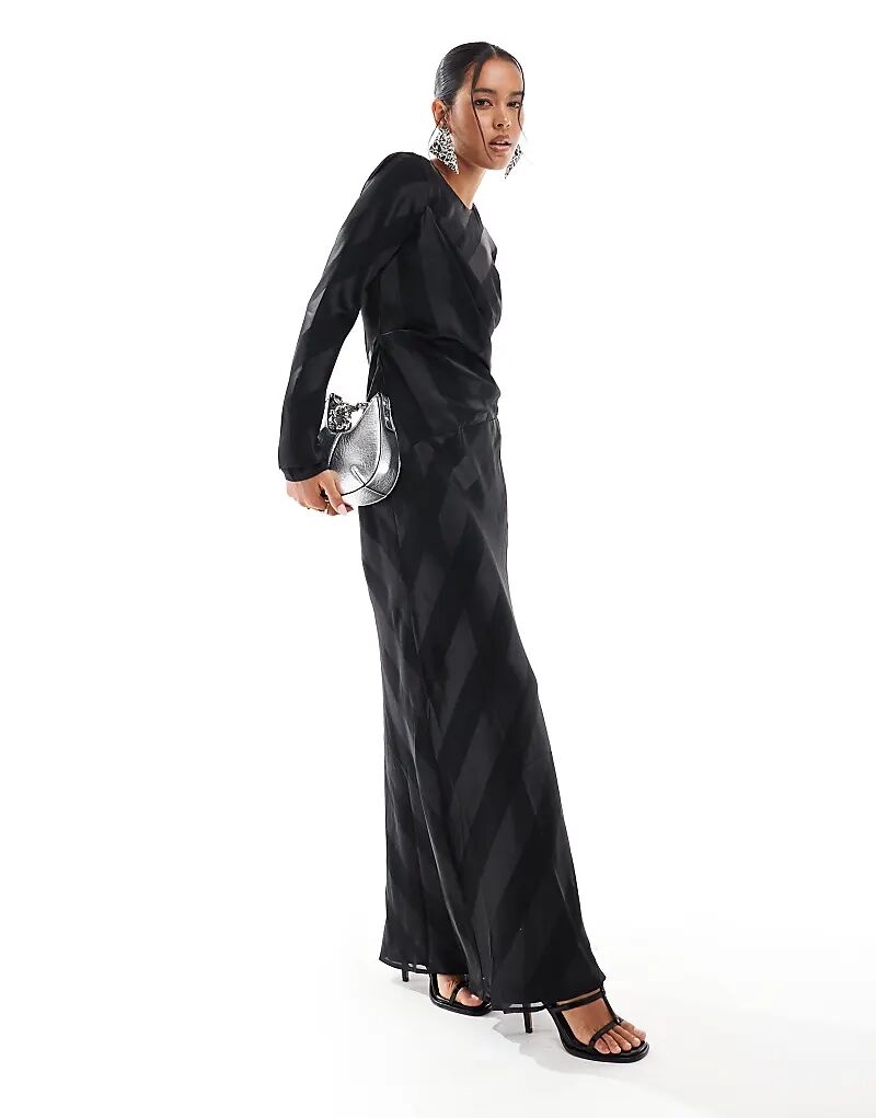 Длинное драпированное полосатое платье макси черного цвета ASOS DESIGN
Длинное драпированное полосатое платье макси черного цвета ASOS DESIGN