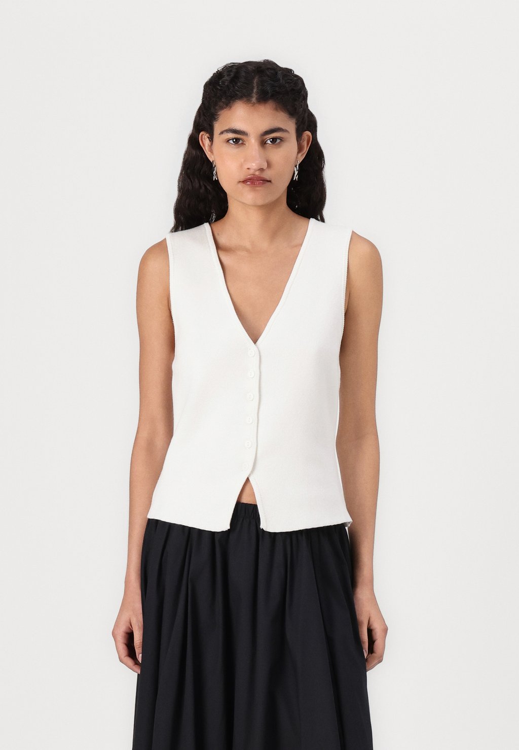 Жилет Gina Tricot, кремовый
Жилет Gina Tricot, кремовый