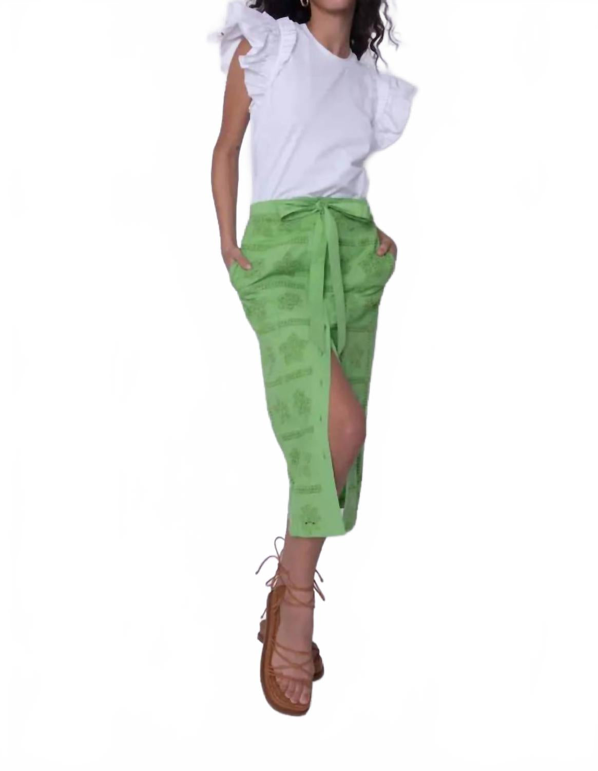 Найла миди-юбка в цвете киви LOVE THE LABEL, Kiwi
Найла миди-юбка в цвете киви LOVE THE LABEL, Kiwi