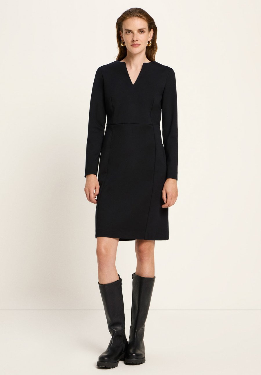 Платье LANIUS Day dress, Black
Платье LANIUS Day dress, Black