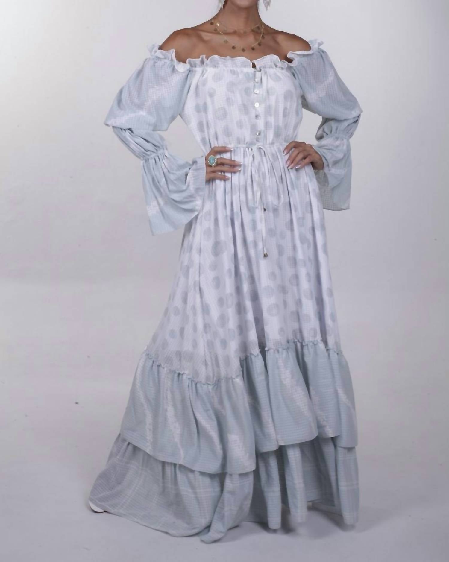 Платье макси Millie цвета морской волны Cristina Sabatini, цвет aqua
Платье макси Millie цвета морской волны Cristina Sabatini, цвет aqua