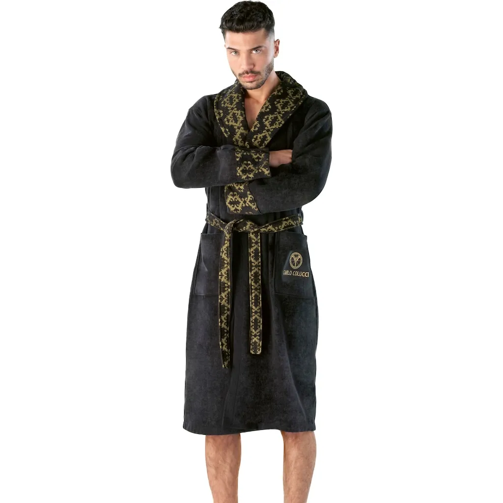 Мужской халат Raffaele, идеальный для сауны и СПА, гостиничный халат, утренний халат, 1 шт., золотистые велюрово-жаккардовые детали на рукавах, воротнике и поясе Carlo Colucci, черный
Мужской халат Raffaele, идеальный для сауны и СПА, гостиничный халат, утренний халат, 1 шт., золотистые велюрово-жаккардовые детали на рукавах, воротнике и поясе Carlo Colucci, черный