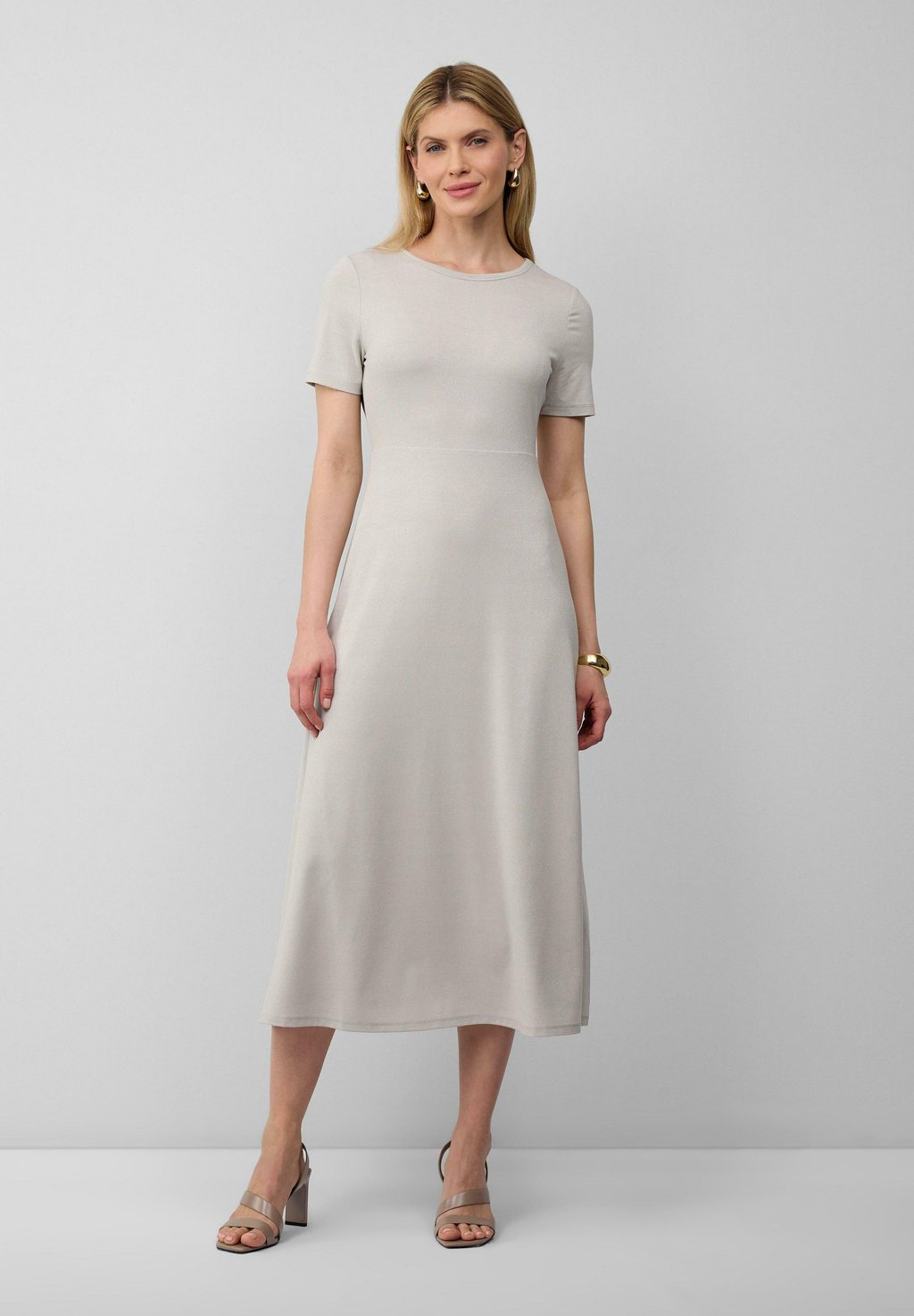 Платье из джерси s.Oliver BLACK LABEL, песочный
Платье из джерси s.Oliver BLACK LABEL, песочный