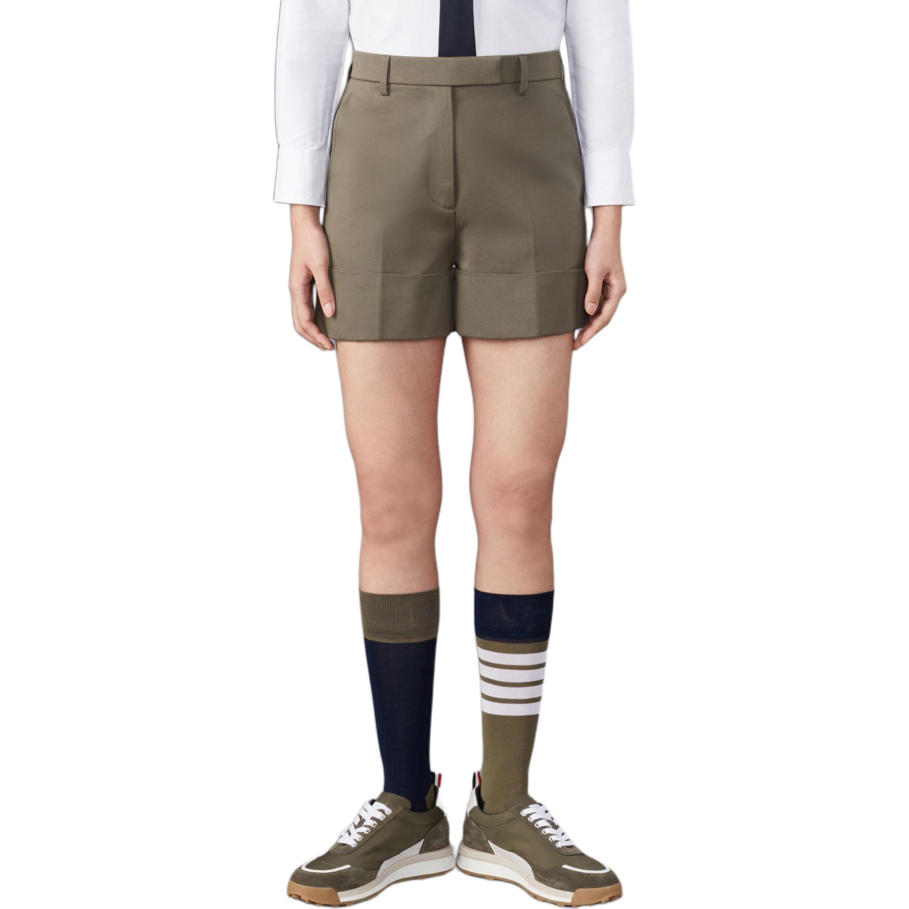 Высокие укороченные шорты с зауженным кроем THOM BROWNE, темно-зеленый
Высокие укороченные шорты с зауженным кроем THOM BROWNE, темно-зеленый